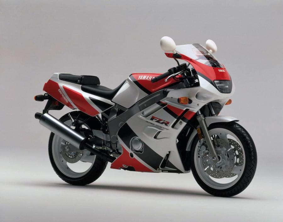 Yamaha FZR600